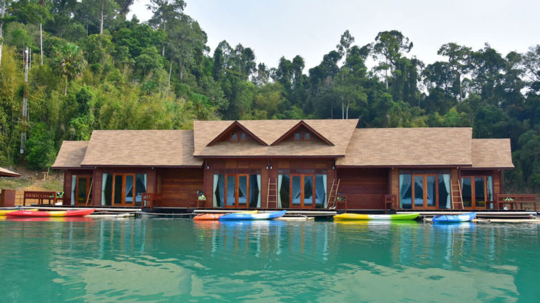 ห้องพัก Deluxe Suite Room แพ 500 ไร่