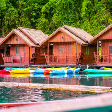 แพสายชล ที่พักเขื่อนเชี่ยวหลาน
